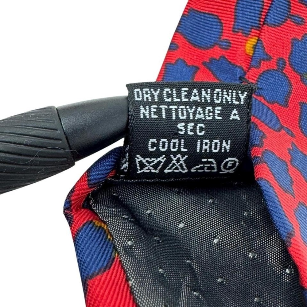 YVES SAINT LAURENT Red Blue Tulip 100% Silk Tie Made in Italy 55.5"-3.75" - Picture 6 of 7